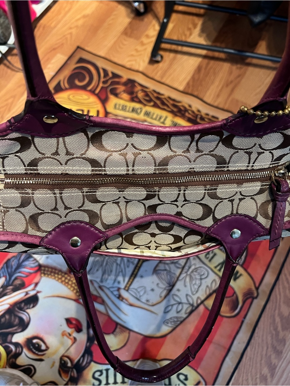 Coach Bleecker signature canvas tote bag with burgundy leather trim - Picture 5 of 10